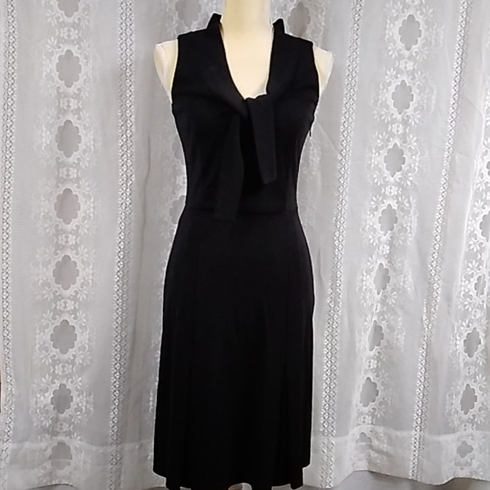 Moda International Women Dress Size 6 Color Black